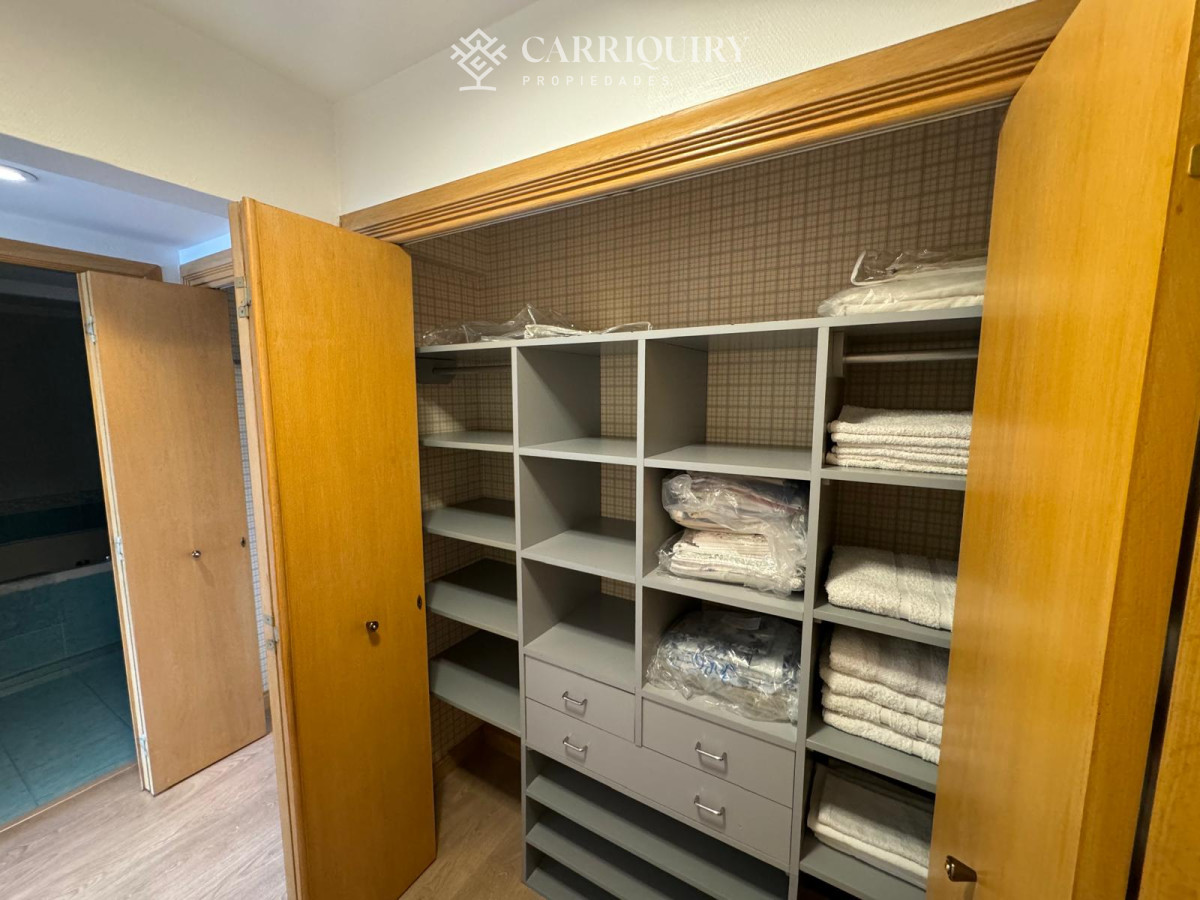 Apartamento ID.8248/Departamento-en-venta-3-dormitorios-en-suite- - Apartamento en playa Brava 