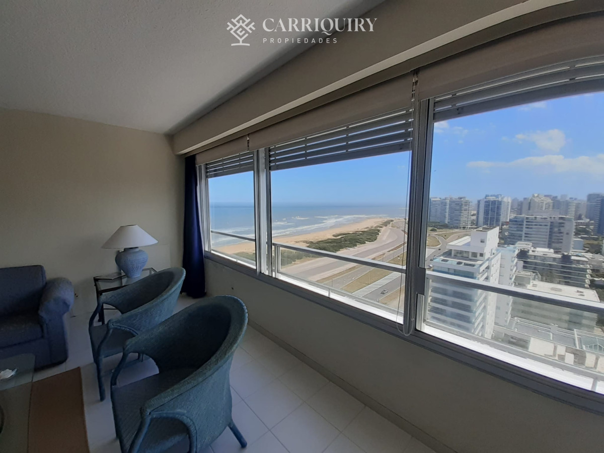 Apartamento ID.10633 - Apartamento en Venta de 3 dormitorios en  Punta del este , Playa Brava , Torre Tiburon 
