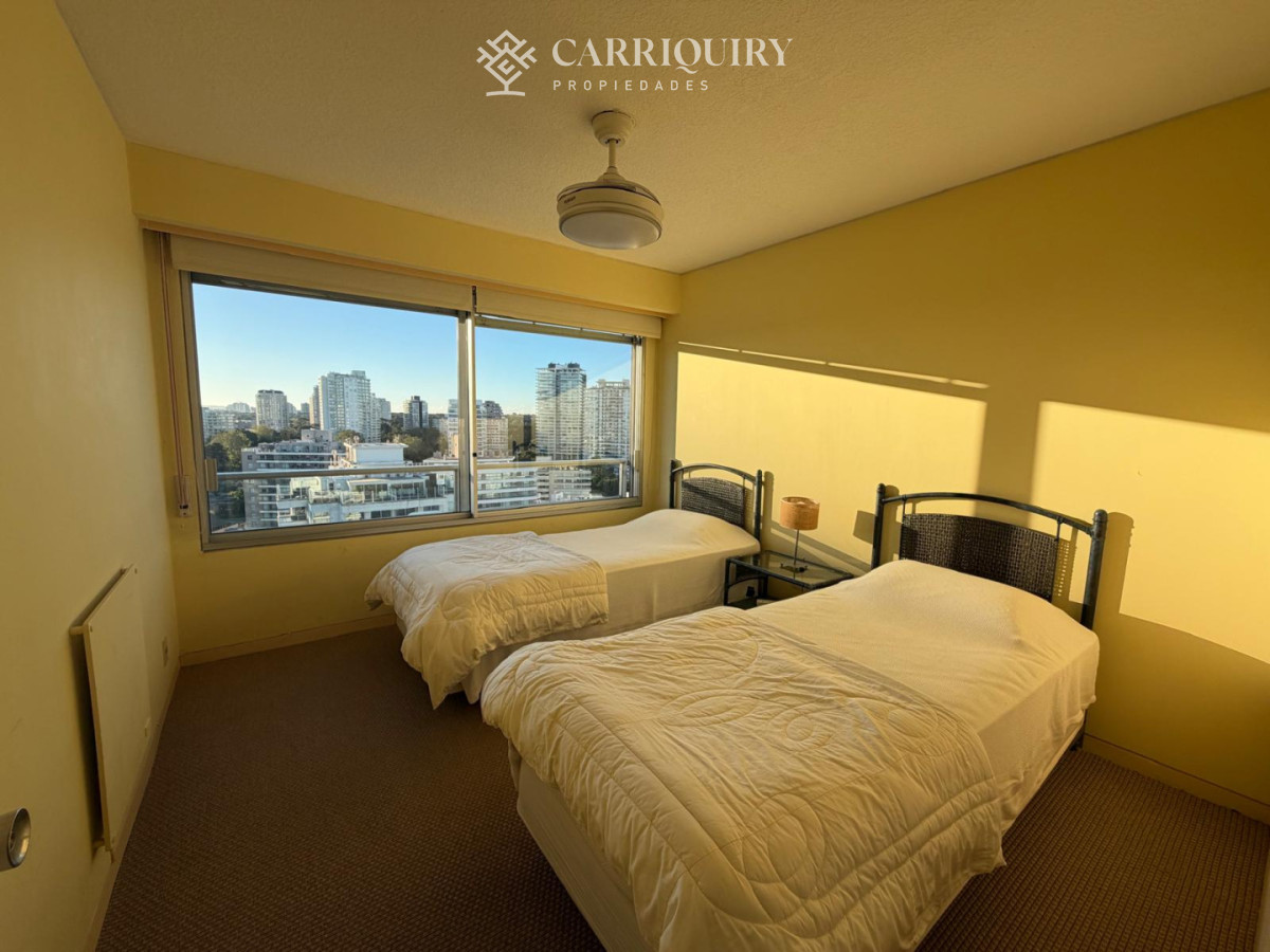 Apartamento ID.10633 - Apartamento en Venta de 3 dormitorios en  Punta del este , Playa Brava , Torre Tiburon 