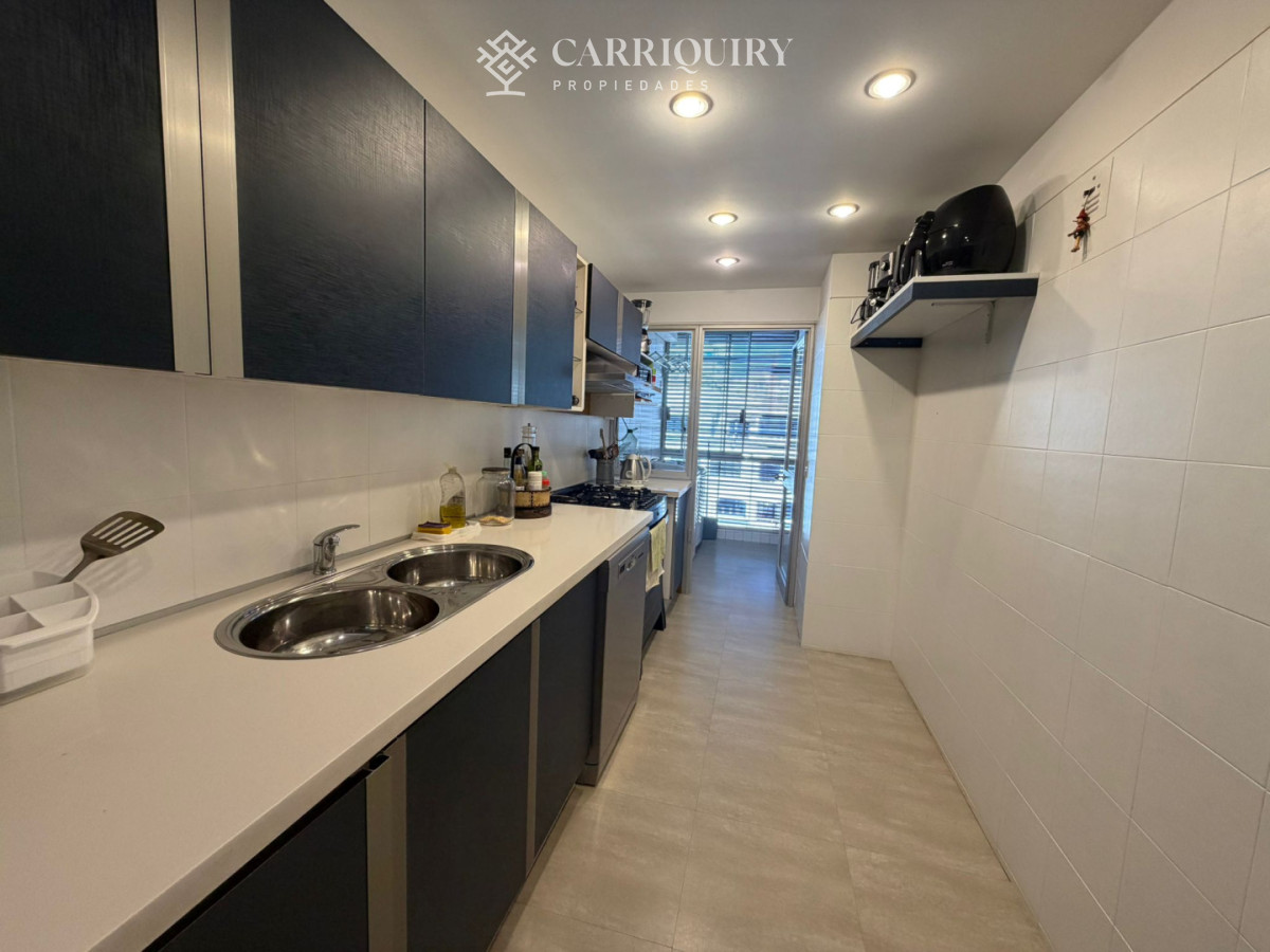 Apartamento ID.10271 - Apartamento en Venta de 3 dormitorio en Punta del este . Playa mansa , Parada 1 