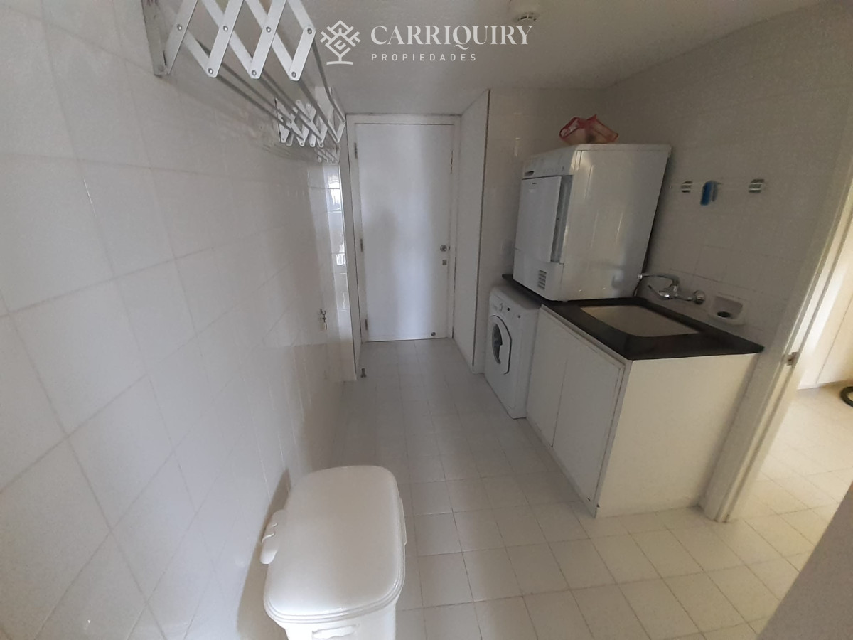 Apartamento ID.10633 - Apartamento en Venta de 3 dormitorios en  Punta del este , Playa Brava , Torre Tiburon 