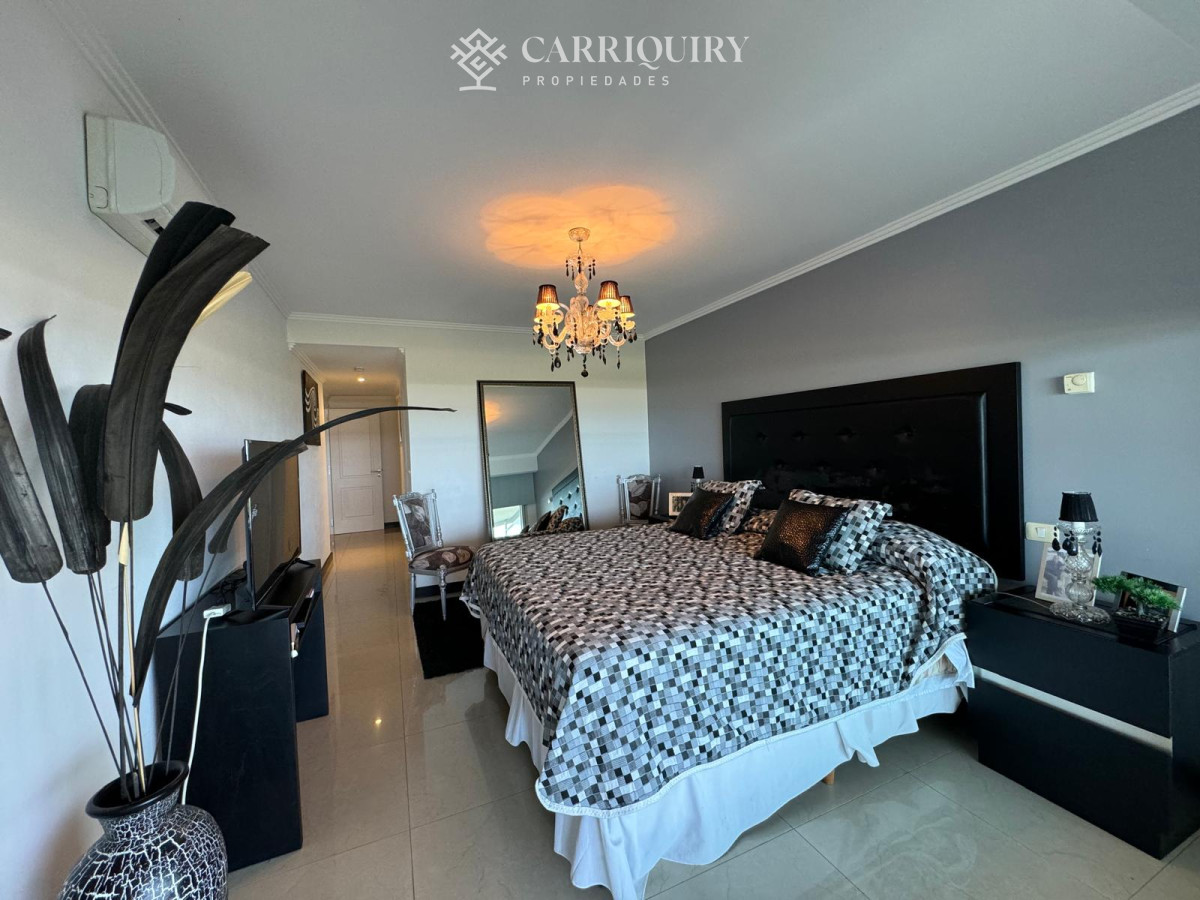 Apartamento ID.8433/Apartamento-en-Mansa--Punta-del-Este-en-venta-de-3-dormitorios. - Apartamento en Brava, 3 dormitorios *