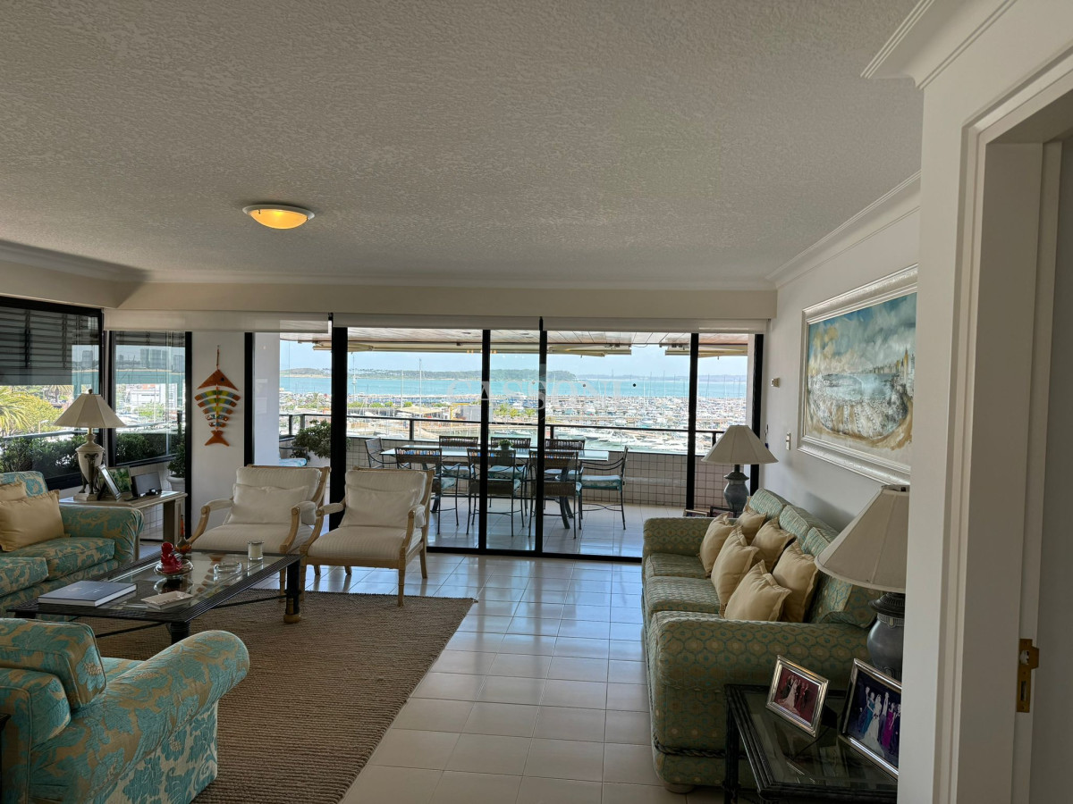 Apartamento ID.2494 - Frente al puerto soñada vista
