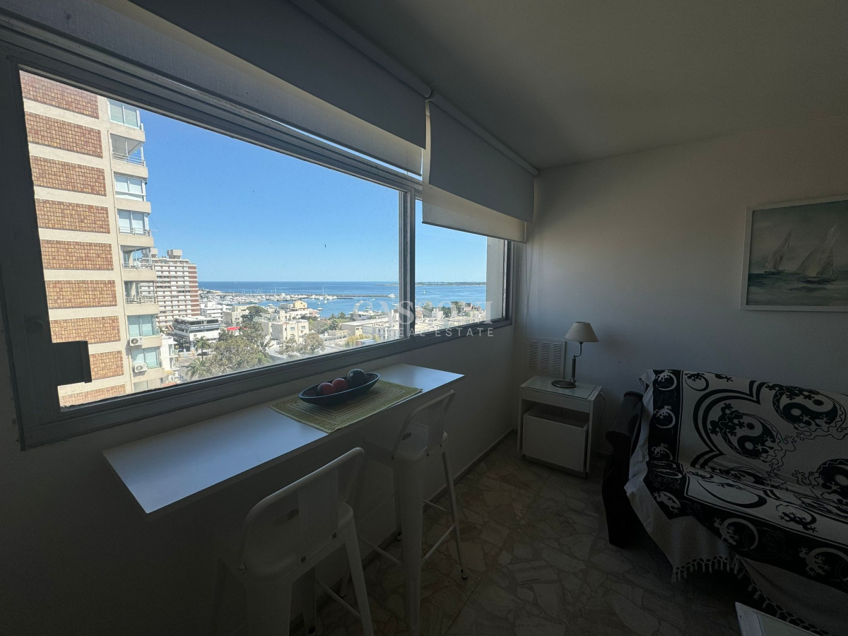 Apartamento ID.3501 - Piso alto con vista al puerto