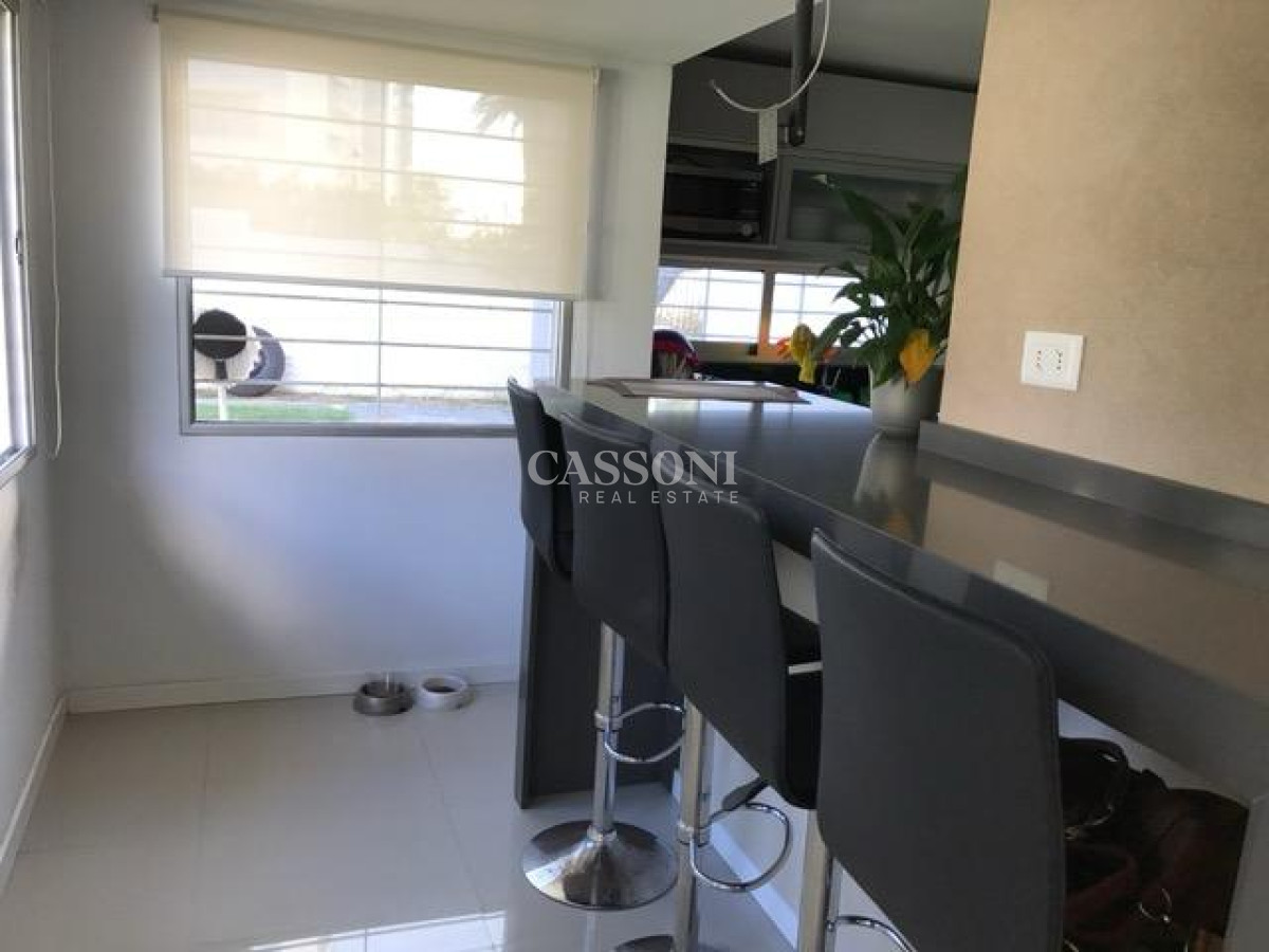 Casa ID.2815 - Mansa a metros del mar