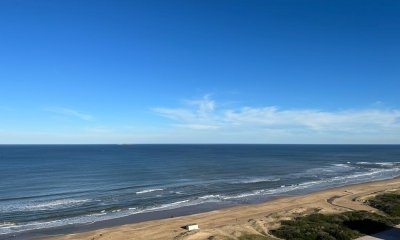 Playa Brava, apartamento frente al Mar 3 dormitorios.