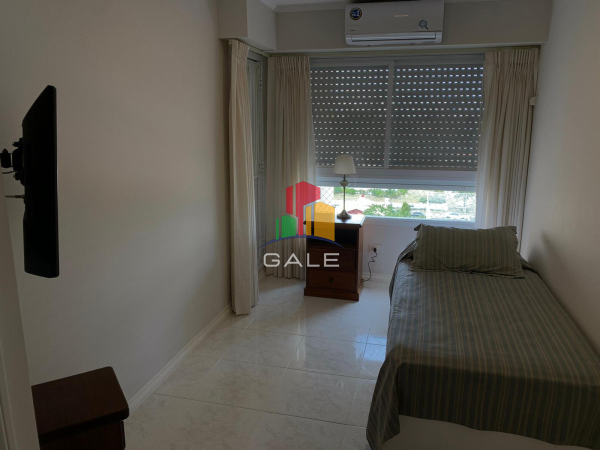 Apartamento ID.4463 - Mansa, 3 dormitorios primera linea