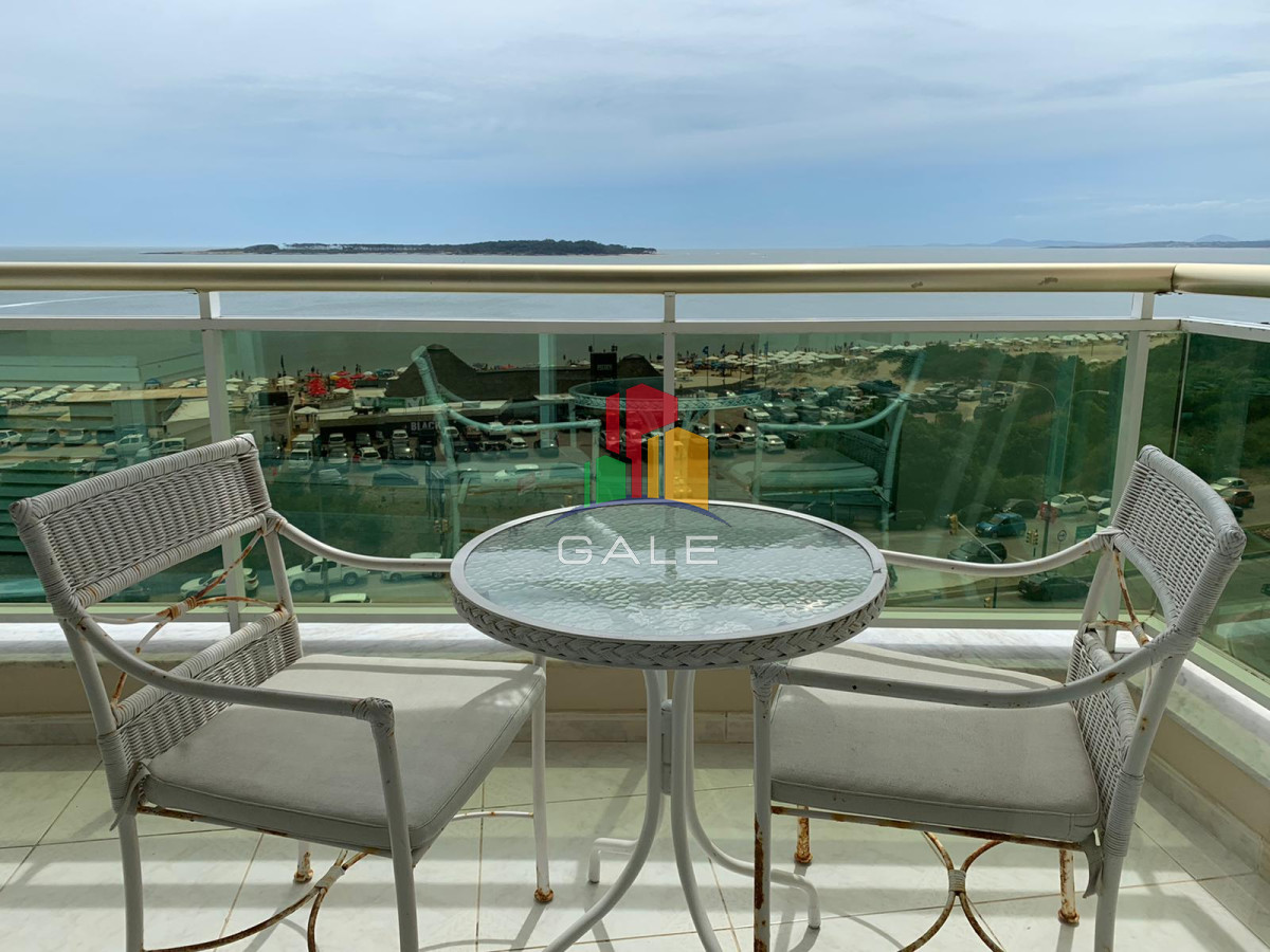 Apartamento ID.4463 - Mansa, 3 dormitorios primera linea