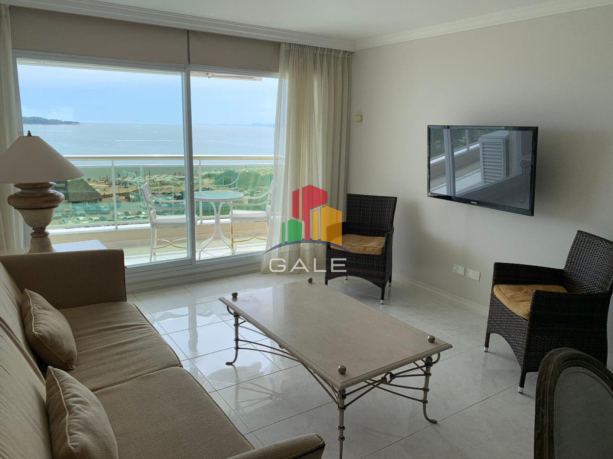 Apartamento ID.4463 - Mansa, 3 dormitorios primera linea