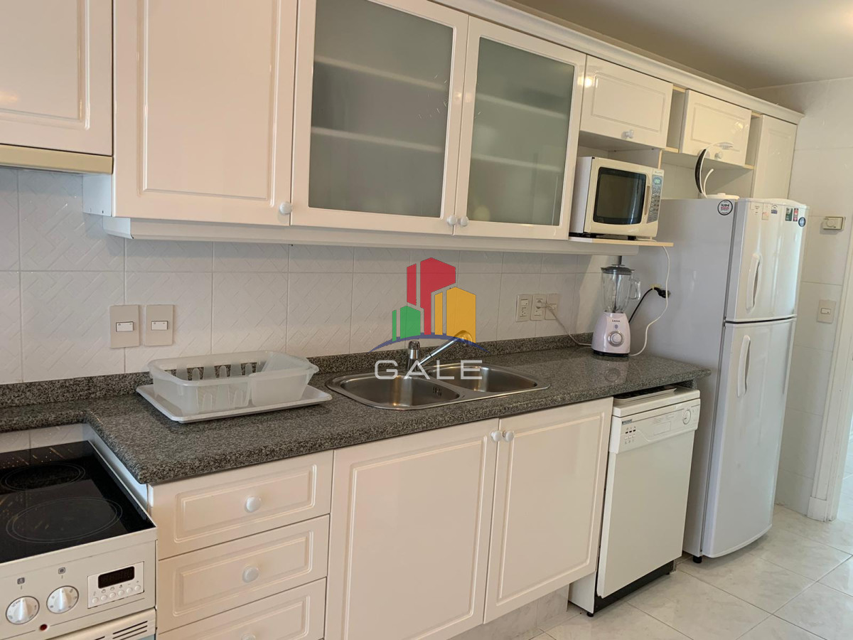 Apartamento ID.4463 - Mansa, 3 dormitorios primera linea