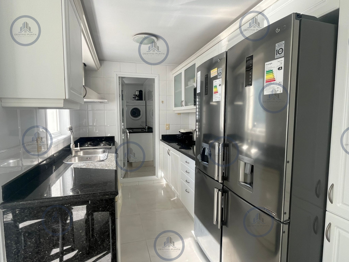 Apartamento ID.3310 - Apartamento de 3 dormitorios en Torre Millenium , Punta del este , Playa Mansa 