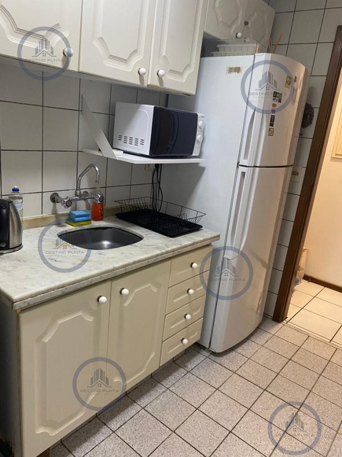 Apartamento ID.3131 - Apartamento en Venta de 1 Dormitorio en Punta del Este, Playa Mansa 