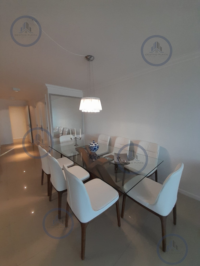 Apartamento ID.2949 - Apartamento en Alquiler de 3 Dormitorios en Punta del este, Torre Imperiale