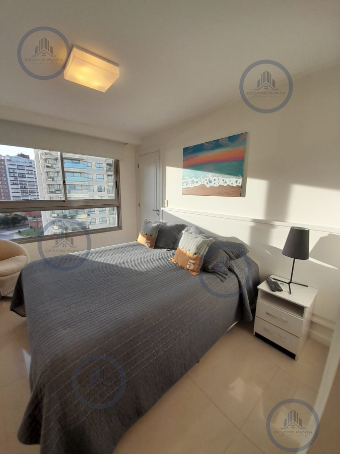 Apartamento ID.2949 - Apartamento en Alquiler de 3 Dormitorios en Punta del este, Torre Imperiale