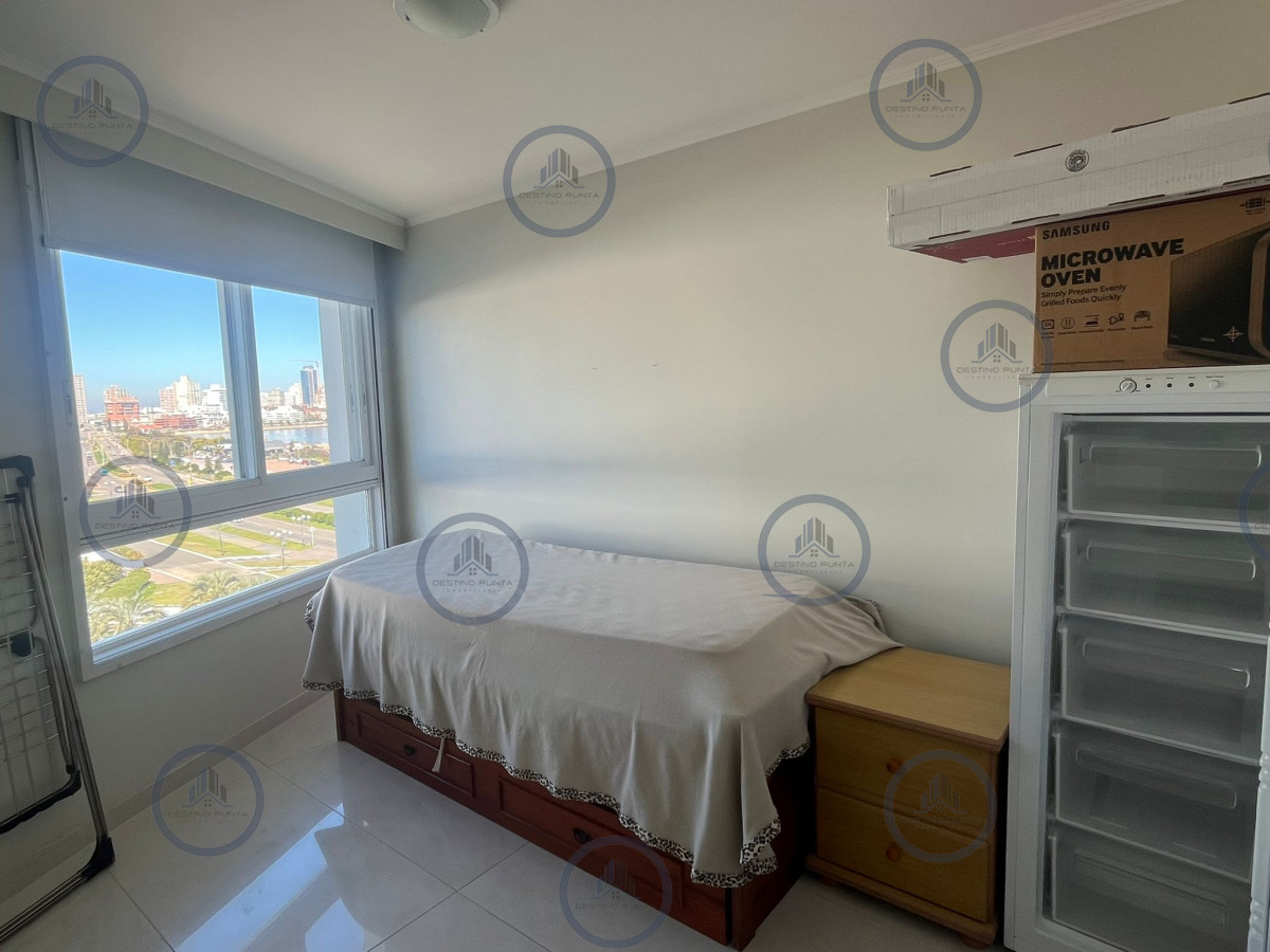 Apartamento ID.3310 - Apartamento de 3 dormitorios en Torre Millenium , Punta del este , Playa Mansa 