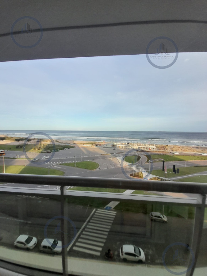 Apartamento ID.2949 - Apartamento en Alquiler de 3 Dormitorios en Punta del este, Torre Imperiale