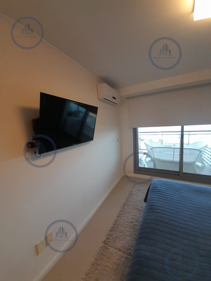 Apartamento ID.2949 - Apartamento en Alquiler de 3 Dormitorios en Punta del este, Torre Imperiale