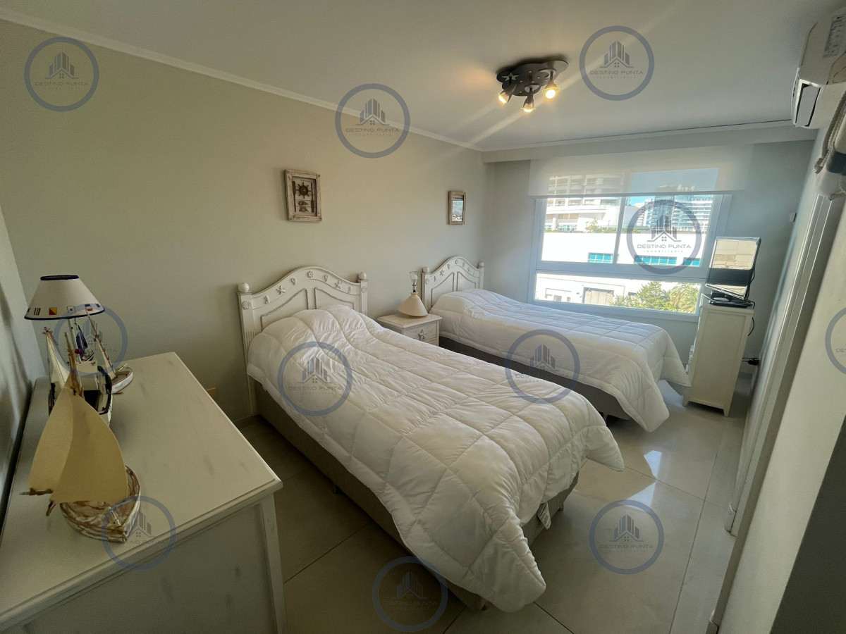 Apartamento ID.3310 - Apartamento de 3 dormitorios en Torre Millenium , Punta del este , Playa Mansa 