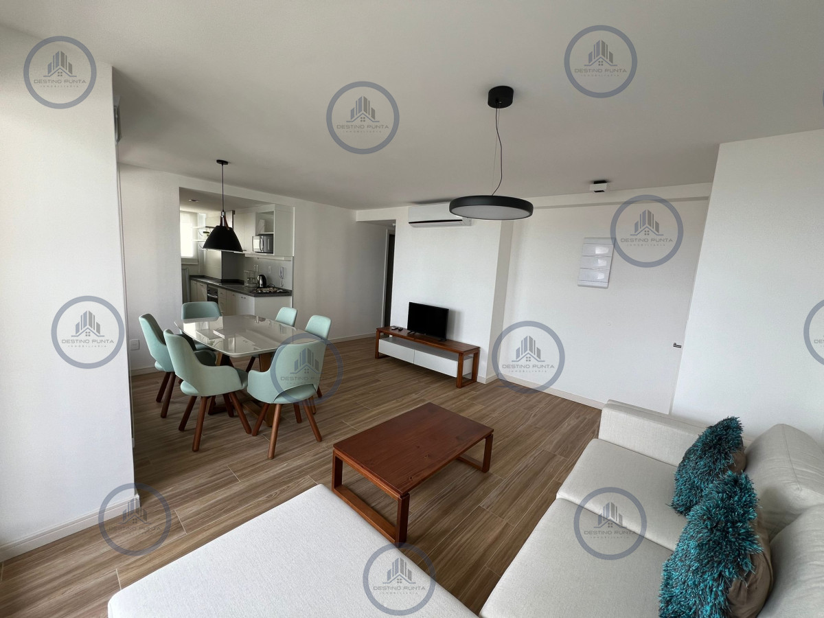 Apartamento ID.1756 - Apartamento de 2 Dormitorios a una Cuadra del Mar, Playa Brava Punta del Este