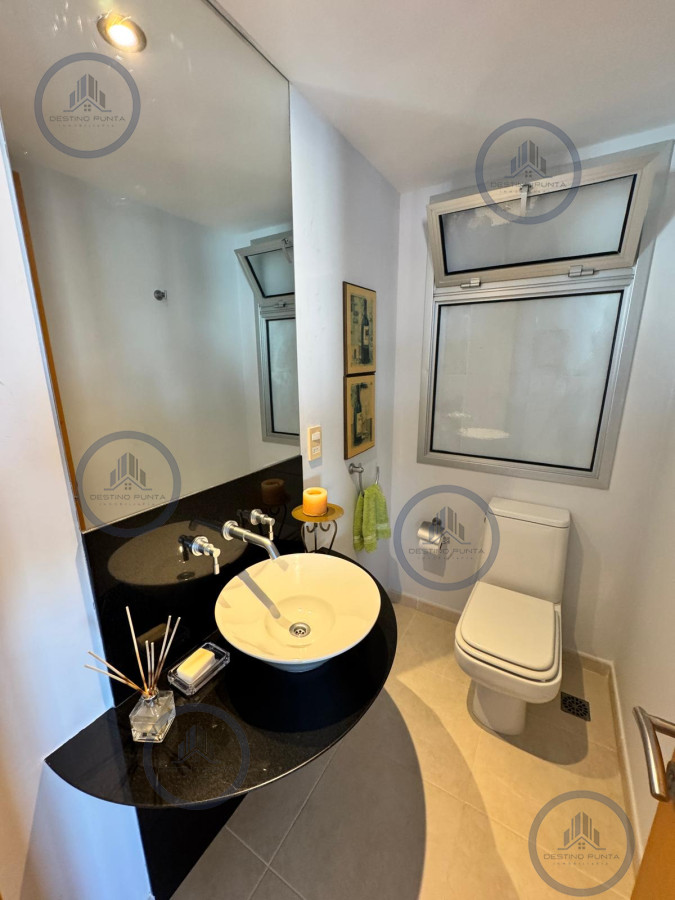 Apartamento ID.2108 - Apartamento de 3 Dormitorios en Alquiler a metros del Mar, Punta del Este Playa Mansa