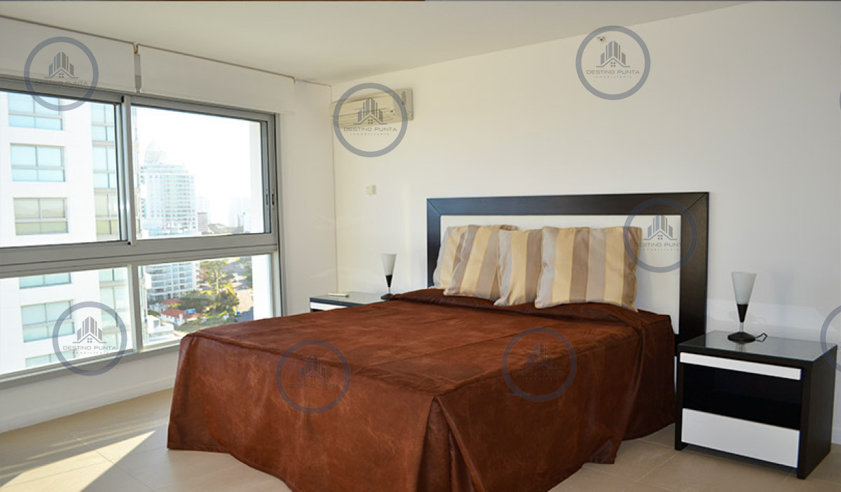 Apartamento ID.296 - Alquiler y venta de apartamento esquinero en Torre Le Parc II, Playa Brava, Punta del Este