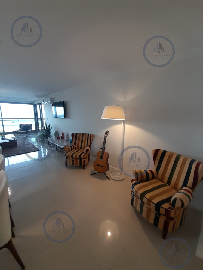 Apartamento ID.2949 - Apartamento en Alquiler de 3 Dormitorios en Punta del este, Torre Imperiale