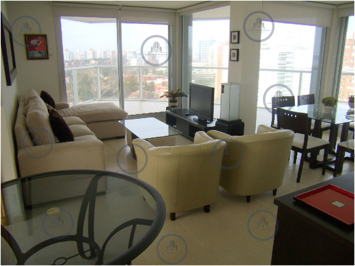 Apartamento ID.2108 - Apartamento de 3 Dormitorios en Alquiler a metros del Mar, Punta del Este Playa Mansa