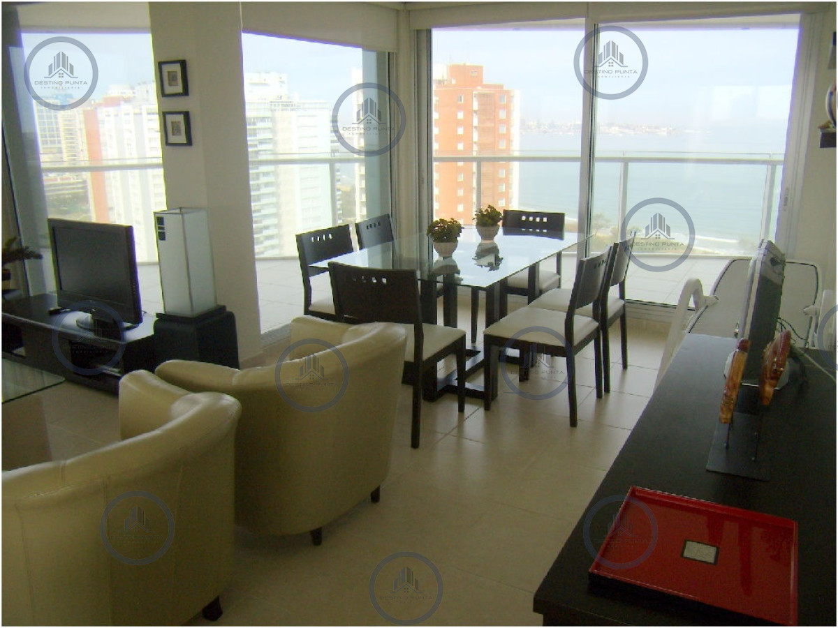 Apartamento ID.2108 - Apartamento de 3 Dormitorios en Alquiler a metros del Mar, Punta del Este Playa Mansa