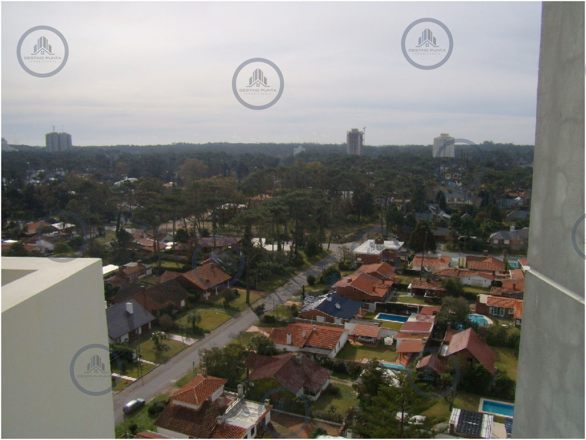 Apartamento ID.2108 - Apartamento de 3 Dormitorios en Alquiler a metros del Mar, Punta del Este Playa Mansa