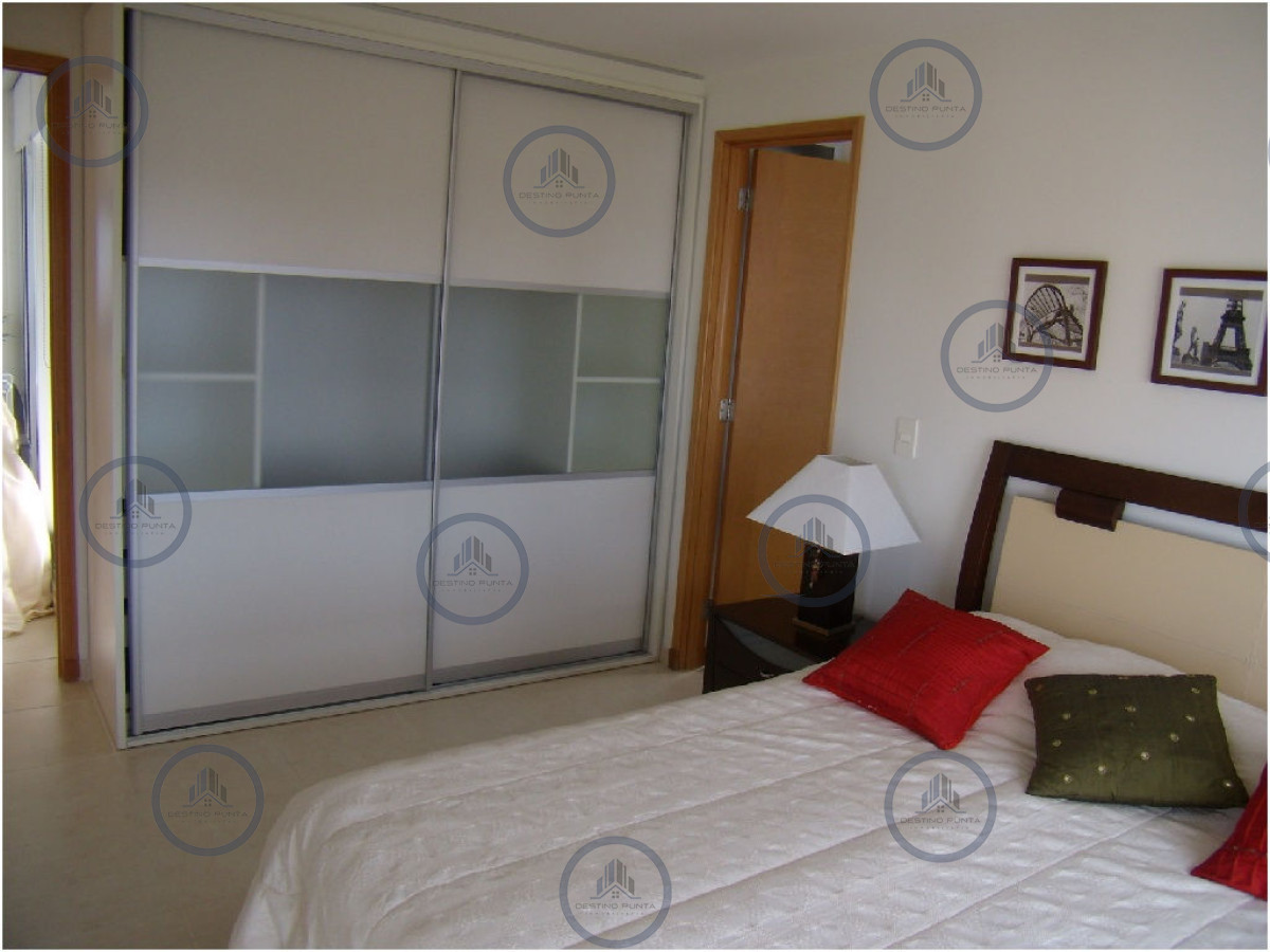 Apartamento ID.2108 - Apartamento de 3 Dormitorios en Alquiler a metros del Mar, Punta del Este Playa Mansa