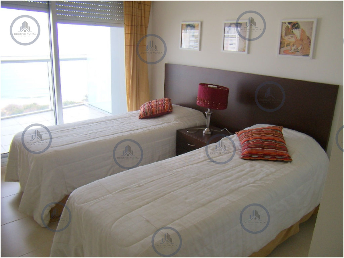 Apartamento ID.2108 - Apartamento de 3 Dormitorios en Alquiler a metros del Mar, Punta del Este Playa Mansa