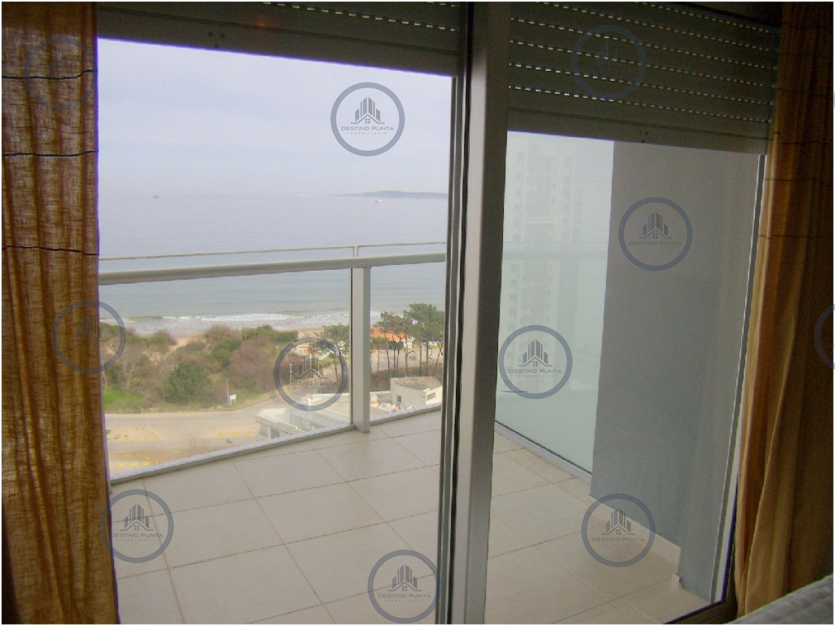 Apartamento ID.2108 - Apartamento de 3 Dormitorios en Alquiler a metros del Mar, Punta del Este Playa Mansa
