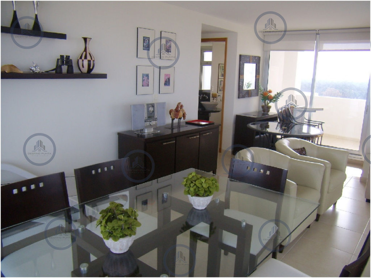 Apartamento ID.2108 - Apartamento de 3 Dormitorios en Alquiler a metros del Mar, Punta del Este Playa Mansa