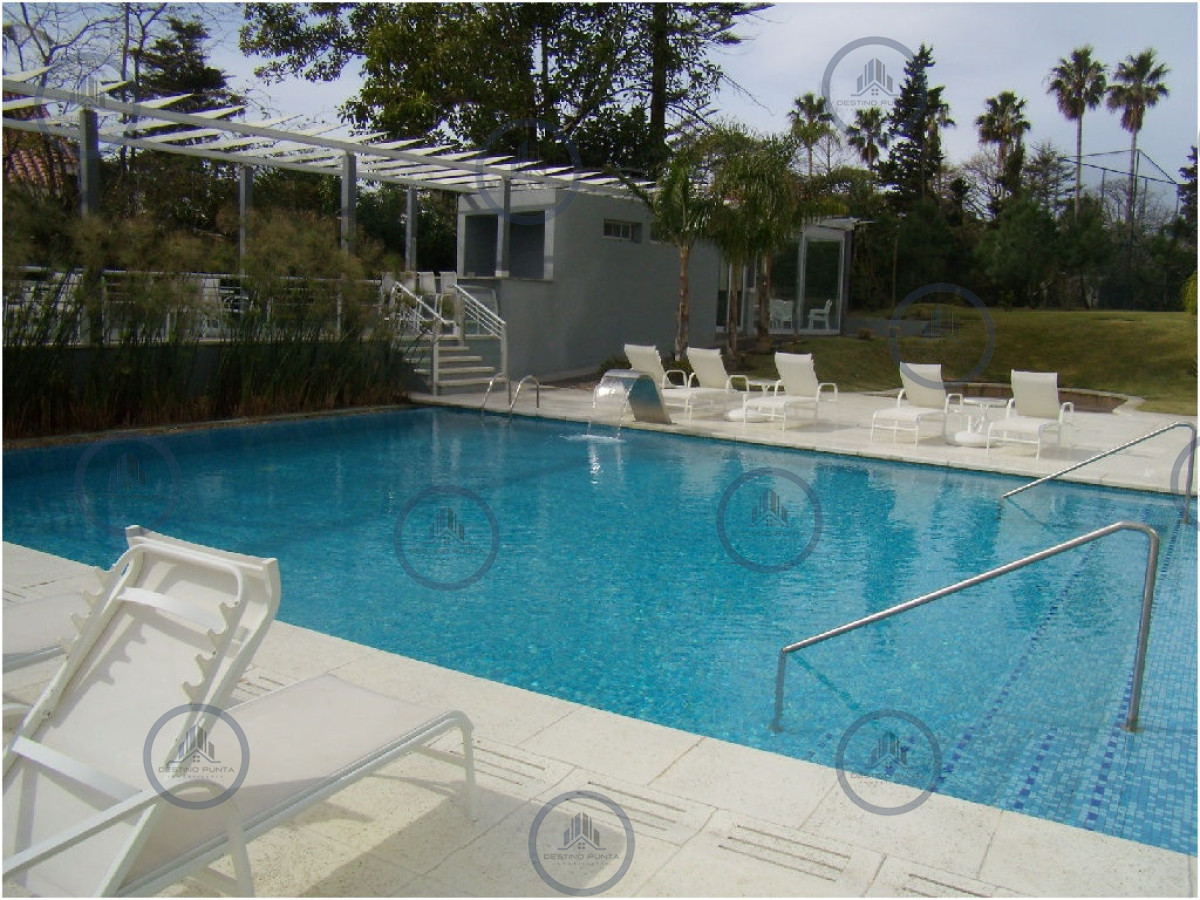 Apartamento ID.2108 - Apartamento de 3 Dormitorios en Alquiler a metros del Mar, Punta del Este Playa Mansa
