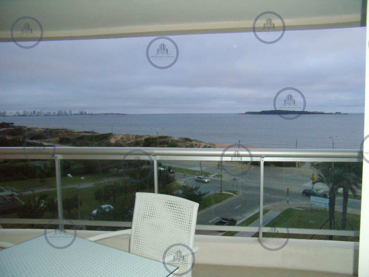 Apartamento ID.3210 - Apartamento en Mansa, 3 dormitorios con vista al mar