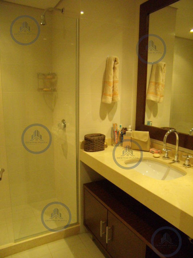 Apartamento ID.3210 - Apartamento en Mansa, 3 dormitorios con vista al mar