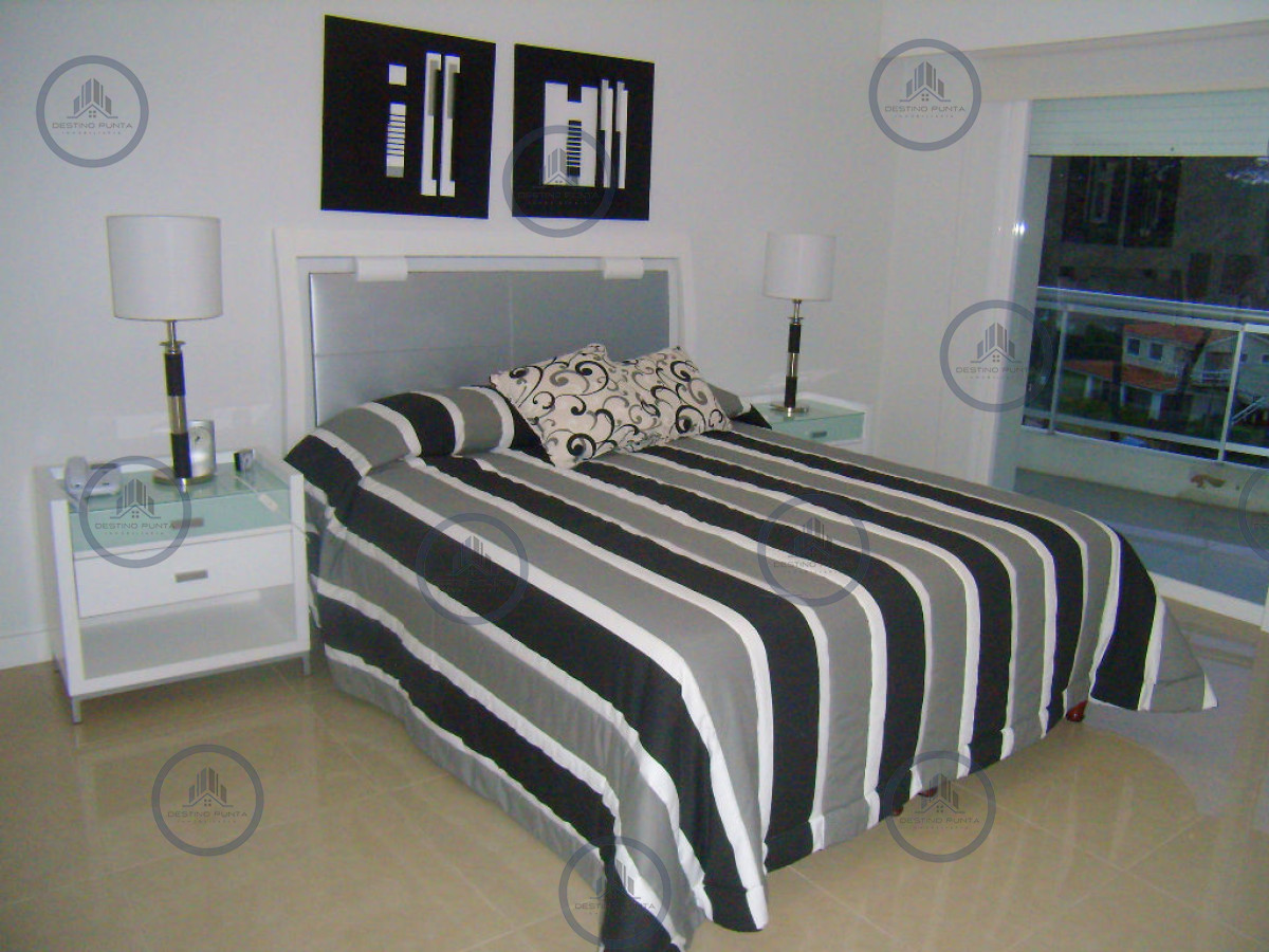 Apartamento ID.3210 - Apartamento en Mansa, 3 dormitorios con vista al mar
