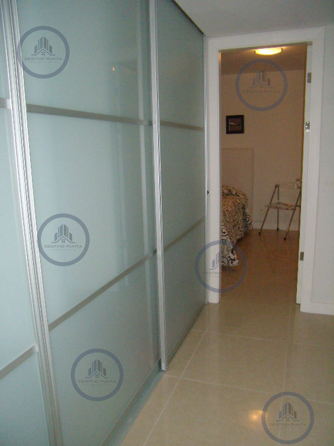 Apartamento ID.3210 - Apartamento en Mansa, 3 dormitorios con vista al mar