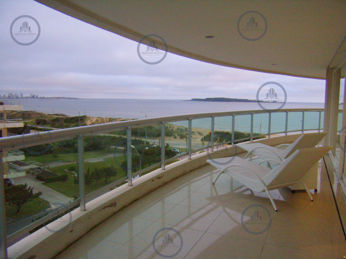 Apartamento ID.3210 - Apartamento en Mansa, 3 dormitorios con vista al mar