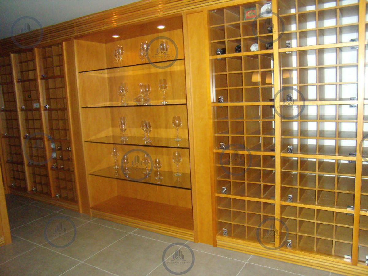 Apartamento ID.3210 - Apartamento en Mansa, 3 dormitorios con vista al mar