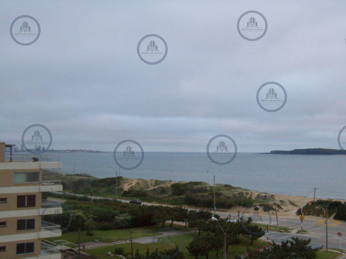 Apartamento ID.3210 - Apartamento en Mansa, 3 dormitorios con vista al mar