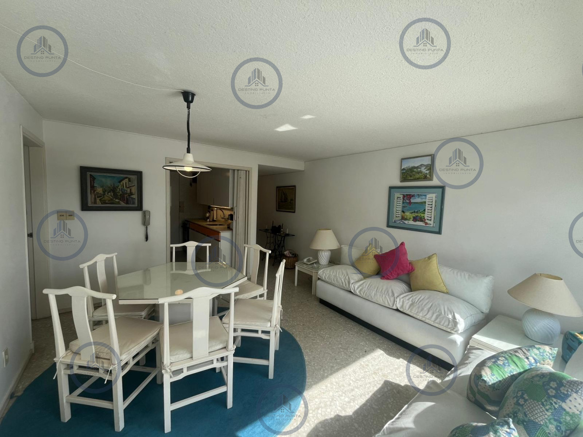 Apartamento de 3 Dormitorios en Península de Punta del Este, Venta y Alquiler Anual — fotografía 3