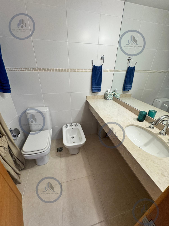 Apartamento ID.2108 - Apartamento de 3 Dormitorios en Alquiler a metros del Mar, Punta del Este Playa Mansa