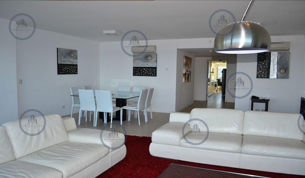 Apartamento ID.296 - Alquiler y venta de apartamento esquinero en Torre Le Parc II, Playa Brava, Punta del Este