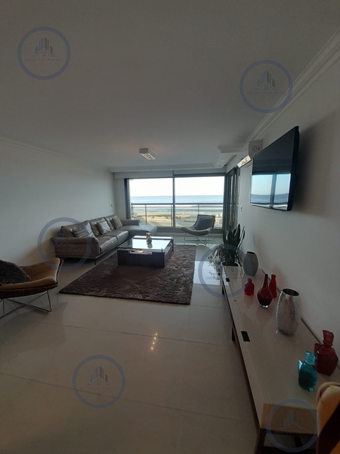 Apartamento ID.2949 - Apartamento en Alquiler de 3 Dormitorios en Punta del este, Torre Imperiale