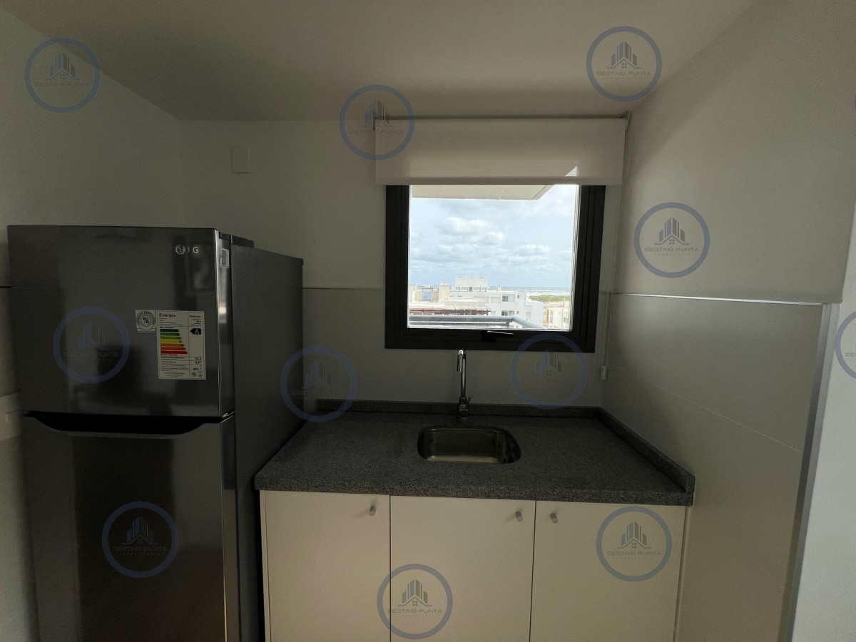 Apartamento ID.1756 - Apartamento de 2 Dormitorios a una Cuadra del Mar, Playa Brava Punta del Este