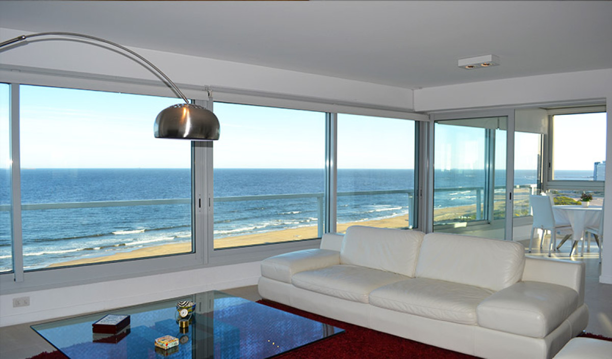 Alquiler y venta de apartamento esquinero en Torre Le Parc II, Playa Brava, Punta del Este