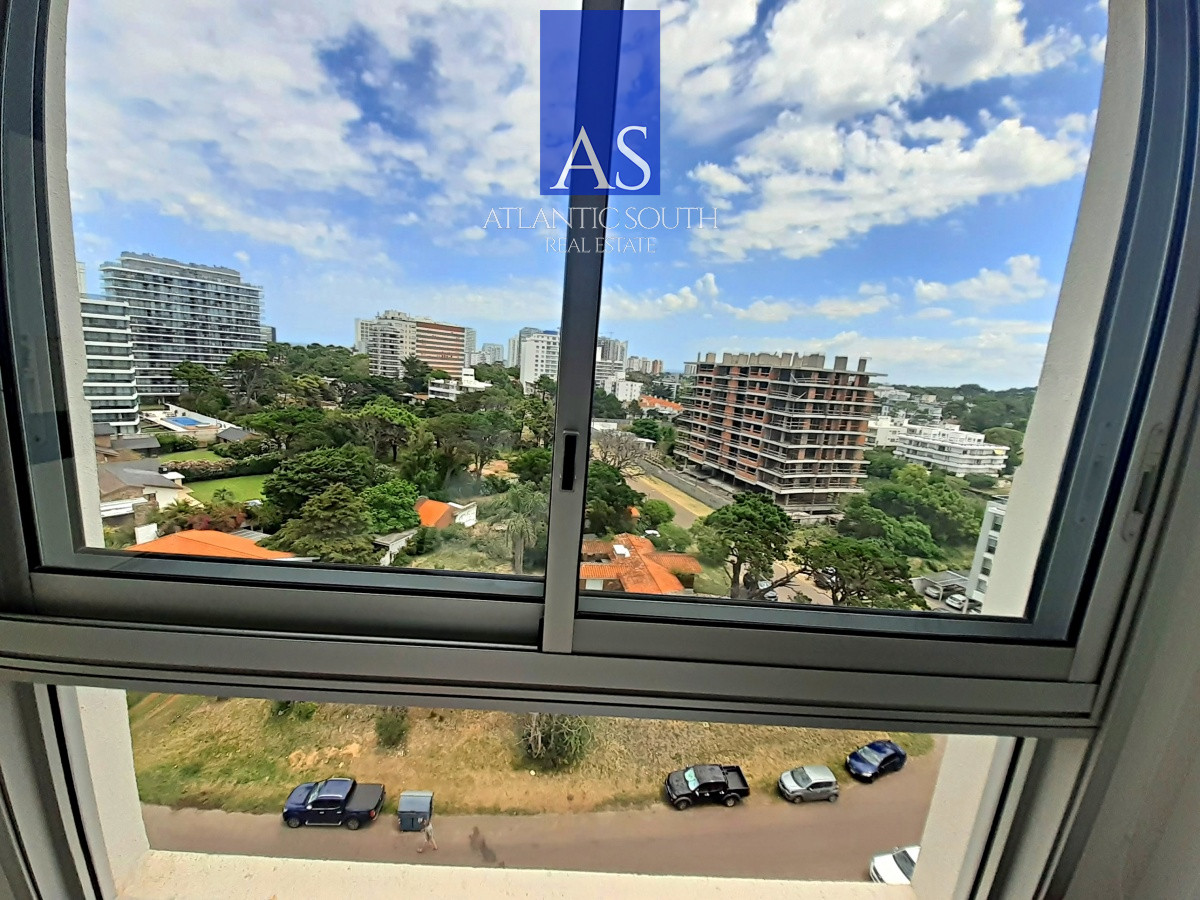 Apartamento ID.3746 - Apartamento moderno 2 dormitorios piso alto a pasos del mar en Playa Brava