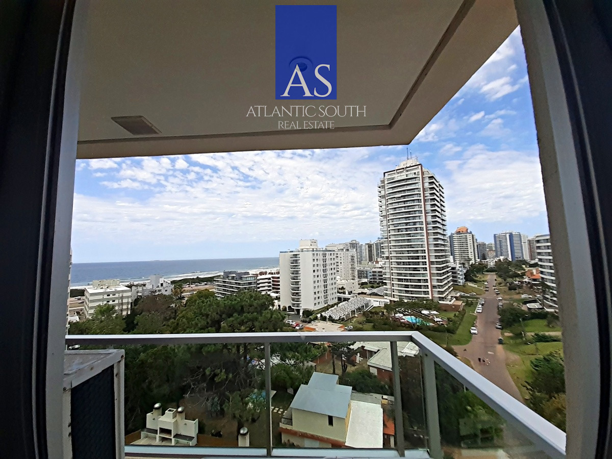 Apartamento ID.3746 - Apartamento moderno 2 dormitorios piso alto a pasos del mar en Playa Brava