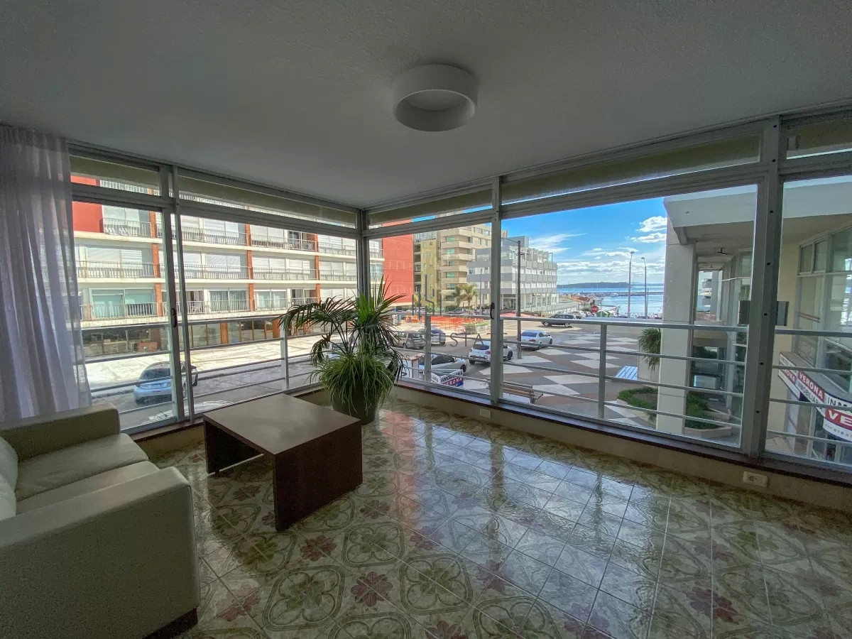 Apartamento ID.4293 - Apartamento en Venta de 1 dormitorio en Torre verona , Punta del este 